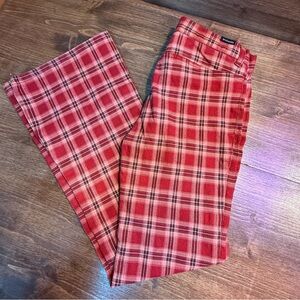 Abercrombie & Fitch Red Plaid Chinos​